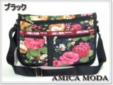 【新入荷】【拡幅機能】絵画風フラワーショルダーバッグ（３カラー）