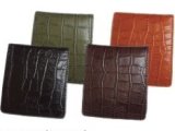 【新入荷】クロコ型押し本牛革二つ折り財布BOX
