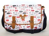 【新入荷】Disneyミッキーマウス総柄メッセンジャーバッグ