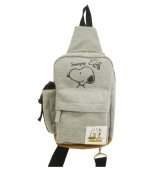 人気キャラクター『スヌーピー』がプリントされた可愛らしいボディバッグが入荷しました！