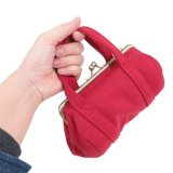 小さくてコロンとした丸みのあるフォルムが可愛らしい！２ＷＡＹがま口ポシェットが入荷しました！