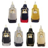 両サイドにガバッと大きく開いて出し入れ楽々バイカラーボディバッグが入荷しました！