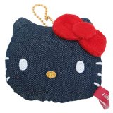 デニム柄とキティちゃんの赤リボンが相性バッチリなおしゃれデザインのチェーンマスコットが入荷しました！