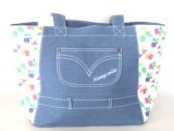 カラフルなフラワー柄とブルーデニムの組み合わせのフェミニンなトートバッグが入荷しました！