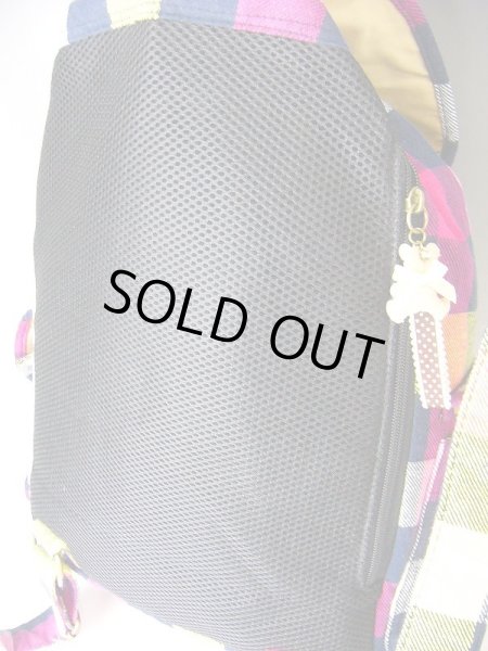 画像2: 【値下げセール品】【４２％ｏｆｆ】熊チャーム付チェック柄リュックサック(２色有) (2)