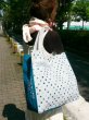 画像5: 涼しげな水玉模様のトートバッグ (5)