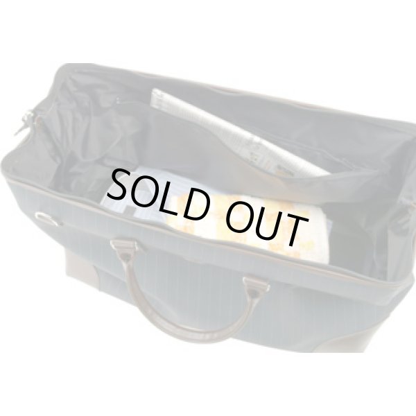 画像2: 【１０％ｏｆｆ】ストライプシリーズ口枠式２ＷＡＹボストンバッグ（２色有）【取寄商品】 (2)