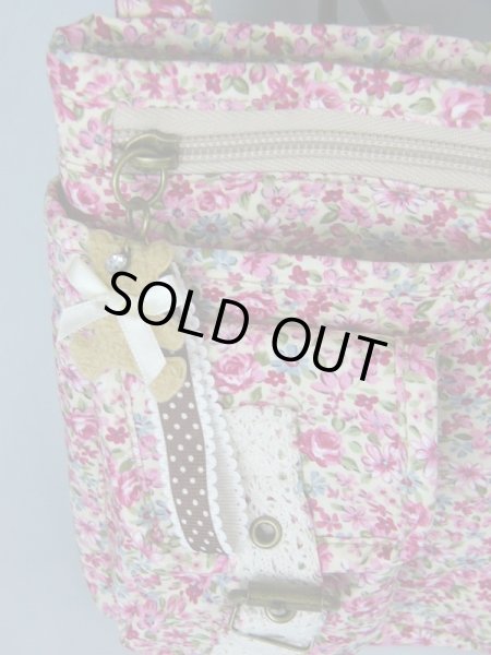 画像4: 【メール便ok】熊チャーム付き小花柄シザーバッグ（３色有） (4)