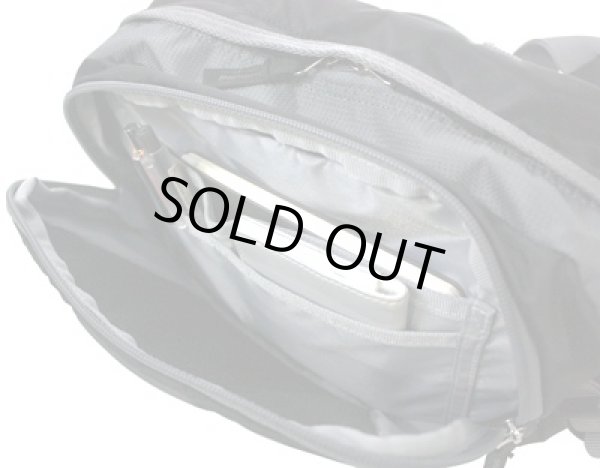 画像3: 【特売】【メール便ok】SPALDINGスポルディングヒップバッグ（２色有） (3)