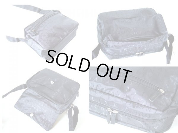 画像2: 【メール便ok】機能ポケ付英字ジャガードショルダーバッグ (2)