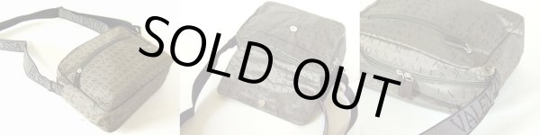 画像2: 【メール便ok】ポケット豊富な英字ジャガードポシェット (2)