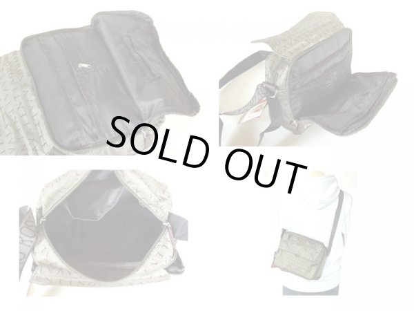 画像3: 【メール便ok】ポケット豊富な英字ジャガードポシェット (3)