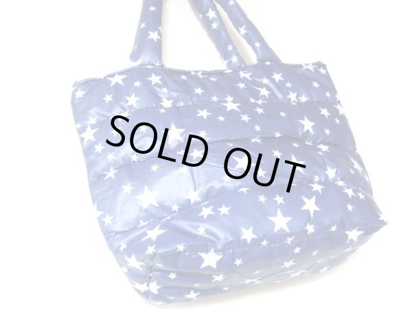 画像2: 【訳あり】エックスガール（X-GIRL）ｘアウトドアプロダクツ（OUTDOOR）コラボ　レディース中綿入りオシャレな小さめナイロン手提げバッグ紺【メール便ok】 (2)