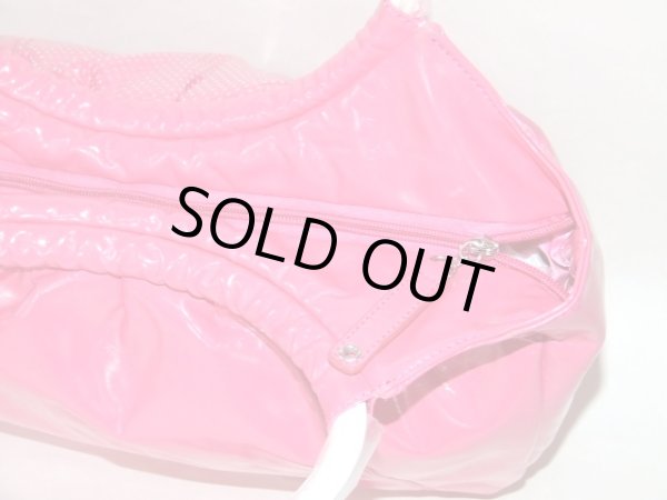 画像3: 【訳有】鮮やかなピンク色のパンチング手提げバッグ (3)