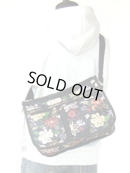 画像5: 【メール便ok】拡幅機能ボタニカル柄ショルダーバッグ（２色有） (5)