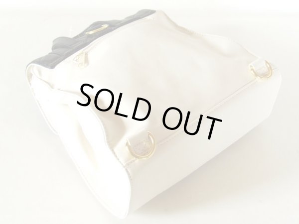 画像2: ＜訳あり＞リュック＆ショルダーキルトデザイン３ＷＡＹバッグ／アイボリー (2)