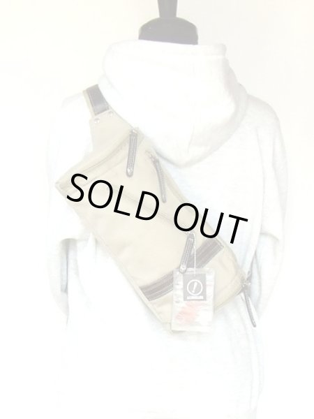 画像4: CUBICCORE　１ライン帆布ボディバッグ横型（３色有） (4)