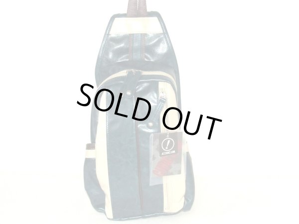 画像2: 【sale】CUBICCORE合皮カラーコンビボディバッグ（４色有） (2)