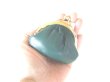 画像1: 【メール便ok】牛革がま口財布・小物入れ丸型（緑） (1)