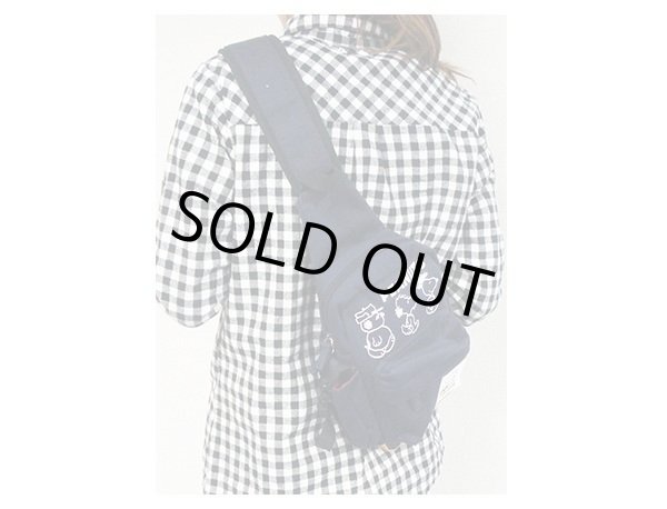 画像2: スヌーピーSNOOPYスエットボディバッグ紺 (2)