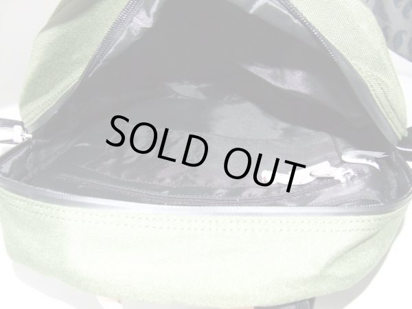 画像7: 【sale】人気のリーバイスLevi'sおしゃれな防水ジップメンズリュックサック／緑 (7)