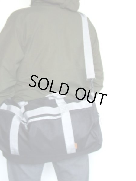 画像6: １〜２泊２ＷＡＹロールボストンバッグ（黒） (6)