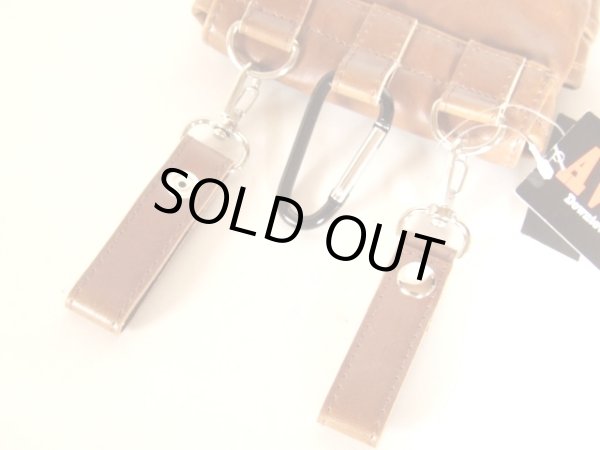 画像4: ワイルド感漂う合皮シザーバッグ【メール便ok】キャメル (4)