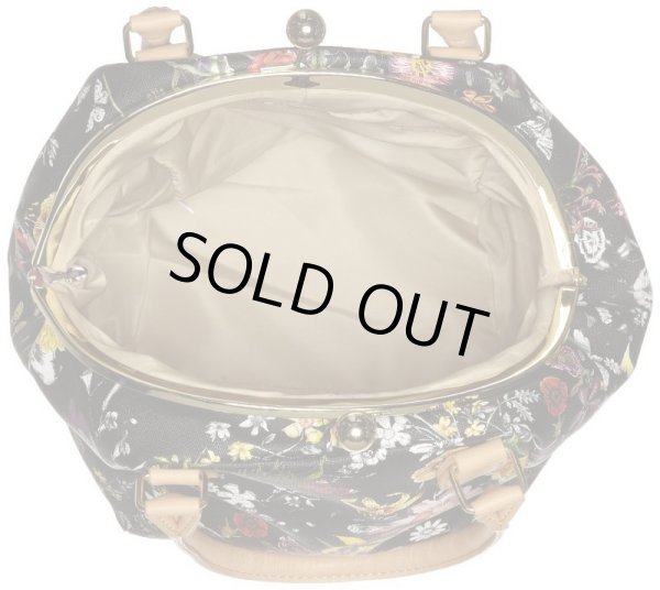 画像6: 絵画風フラワー柄がま口手提げバッグ黒 (6)