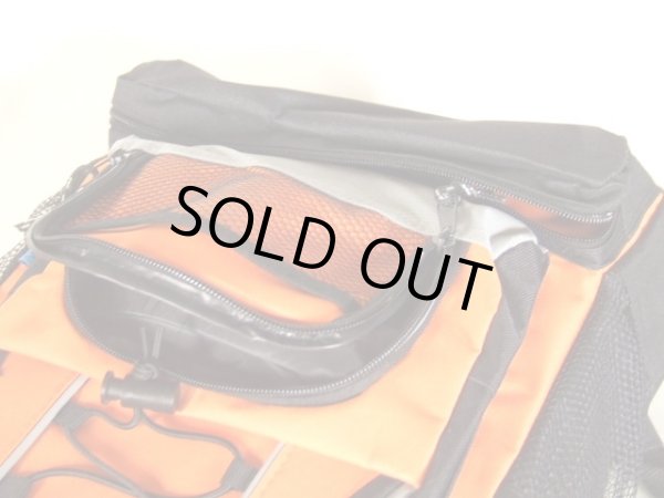 画像12: VIAGGIOポケット豊富で子供から大人が使える標準的サイズのディパック（オレンジ） (12)