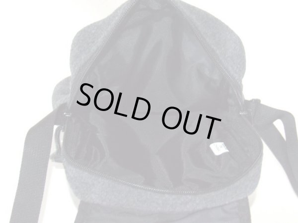 画像7: ＜訳あり＞人気アウトドアメーカーwoodsメンズ斜め掛けミニショルダーバッグ（２色有） (7)