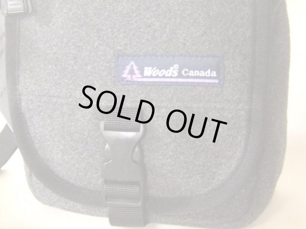 画像4: ＜訳あり＞人気アウトドアメーカーwoodsメンズ斜め掛けミニショルダーバッグ（２色有） (4)