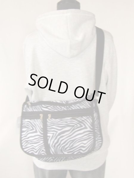 画像7: 拡幅２室式軽量傘生地ショルダーバッグ/ゼブラ (7)