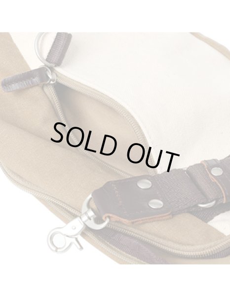 画像9: ガバっと両サイドに大きく開いて出し入れがスムーズな帆布工房ボディバッグ(５色有) (9)