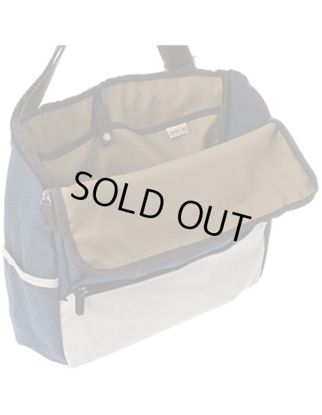 画像11: がばっと大きく開いて出し入れスムーズな帆布工房ショルダーバッグ【５色有】 (11)