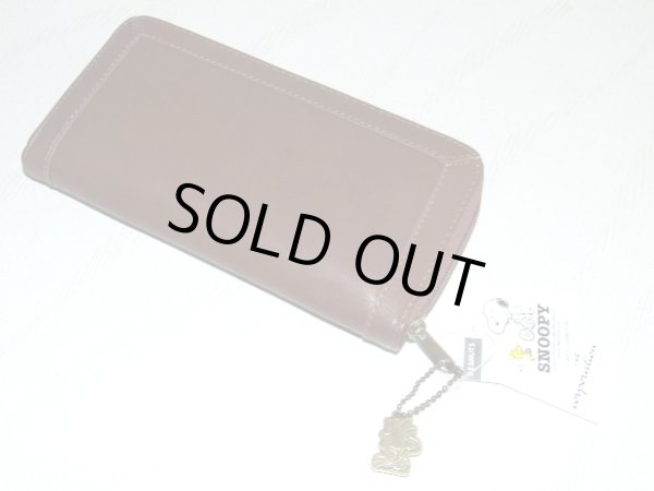 画像2: スヌーピーSNOOPYエンボス加工ラウンド長財布チョコ (2)