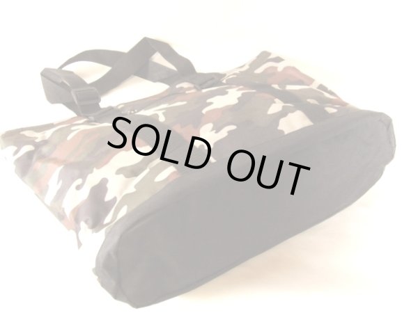 画像2: メンズ＆レディース人気の迷彩カモフラ大容量大きめトートバッグ (2)