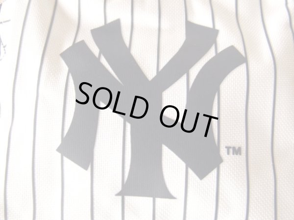 画像6: ニューヨークヤンキースピンストライプボディバッグ白 (6)