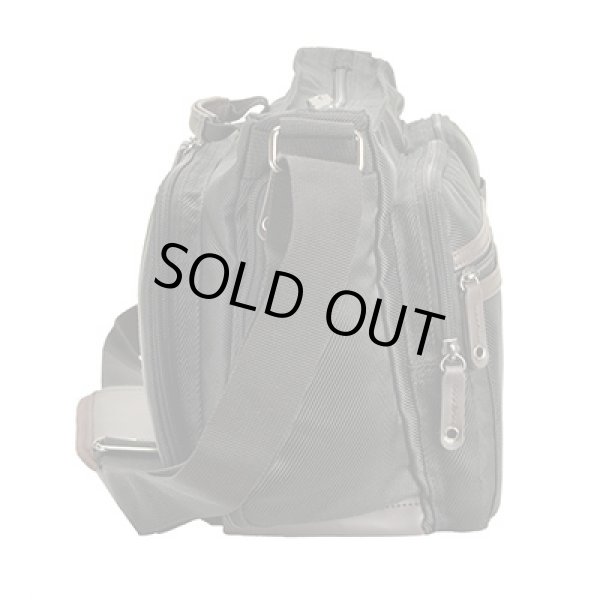 画像3: ＜訳あり＞人気のモビーズ（Ｍobby's）メンズ斜め掛け９つの多機能ポケット付き男性用ショルダーバッグ (3)