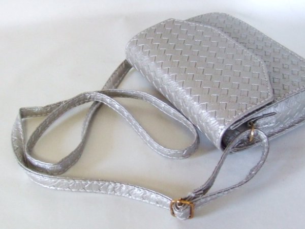 画像4: ＜値下げ＞小さめサイズメッシュミニショルダーバッグ（４色有） (4)