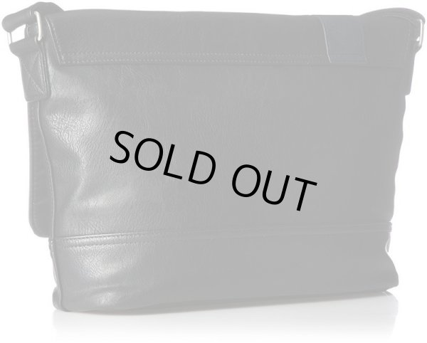 画像2: かっこいいシボ感のあるフェイクレザーショルダーバッグ黒ｘ紺 (2)