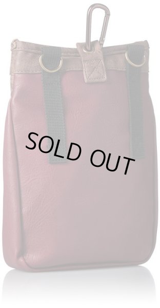 カラビナ、ベルト通し付属