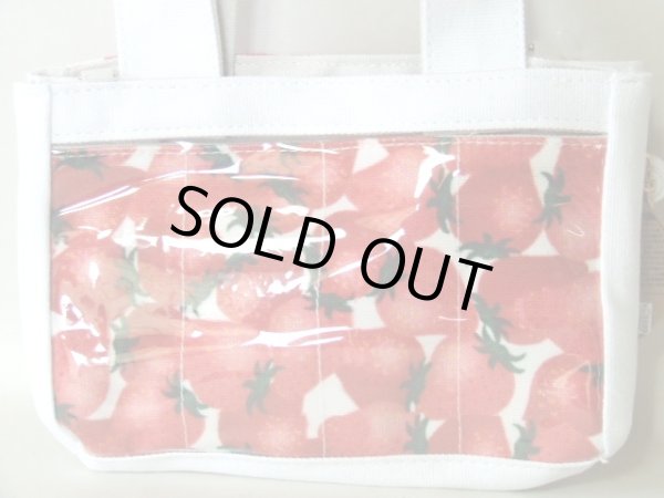 画像7: スマホの操作をカバンに入れたまま出来る2wayミニトートバッグ苺総柄（２色有）【メール便ok】 (7)