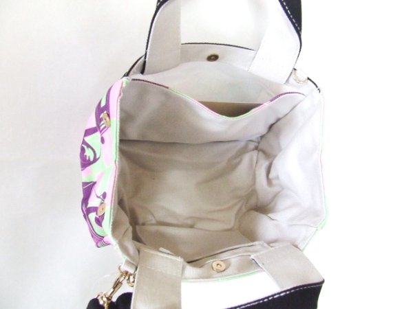 画像7: スマホの操作が透明ポケットに入れたまま出来る2wayミニトートバッグ車（２色有） (7)