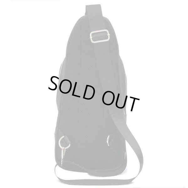 画像3: 高級感のあるオシャレなイントレチャート大人デザインボディバッグ (3)