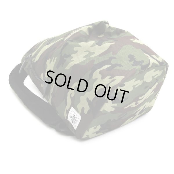 画像5: ユニークな三角形デザイン迷彩バックパック (5)