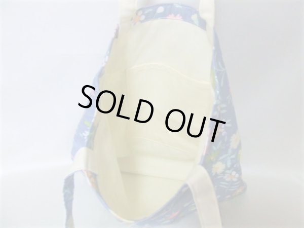 画像2: 淡くやさしい色あいの小花柄トートバッグ・エコバッグ (2)