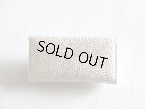 画像2: ＜訳あり＞Rue Vivienne PARIS高級感があるリボンデザインキーケース(シルバー) (2)