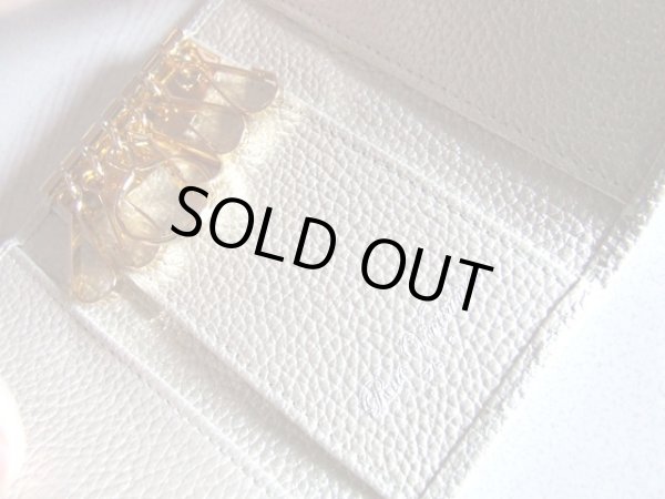 画像5: ＜訳あり＞Rue Vivienne PARIS高級感があるリボンデザインキーケース(シルバー) (5)