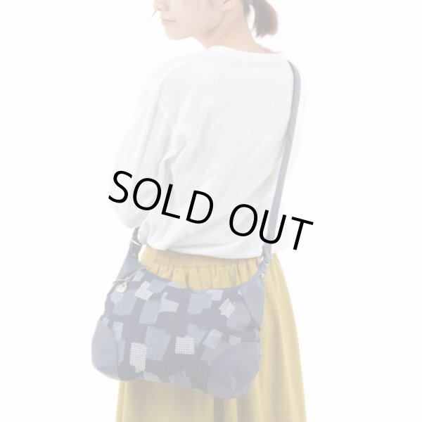 画像7: パッチワークプリント！サボイ(SAVOY)レディースデニム素材のショルダーバッグ (7)