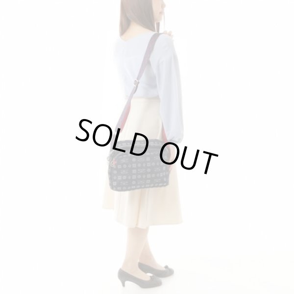 画像10: しっかり感のあるデニム生地！レディースサボイSAVOYモノグラムショルダーバッグ (10)